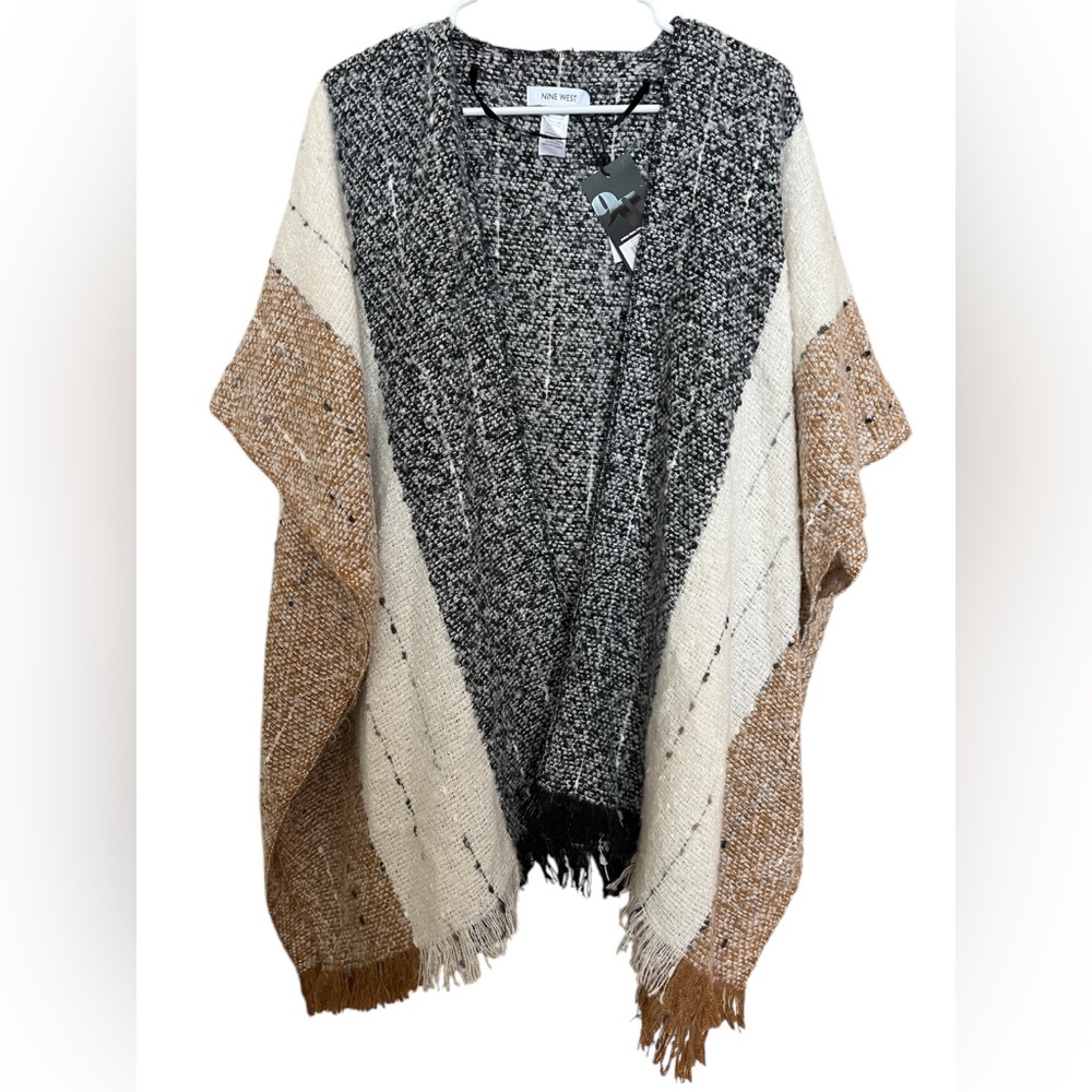 Nine West one size sweater poncho
